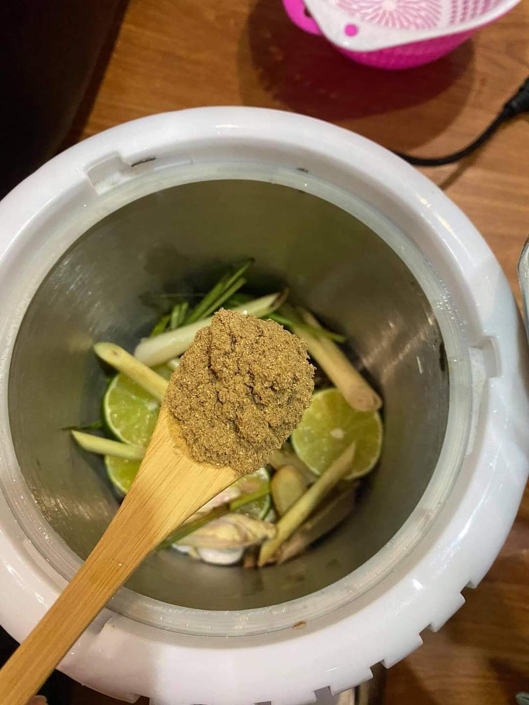 Cách Xông mặt giúp giảm mụn và thải độc tố cho da